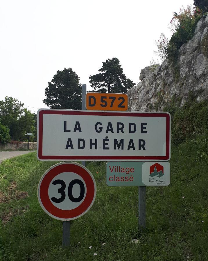La Garde Adhemar, L'Escalier Medieval ภายนอก รูปภาพ